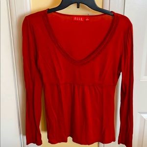 ELLE burnt-orange fitted long sleeved peasant top